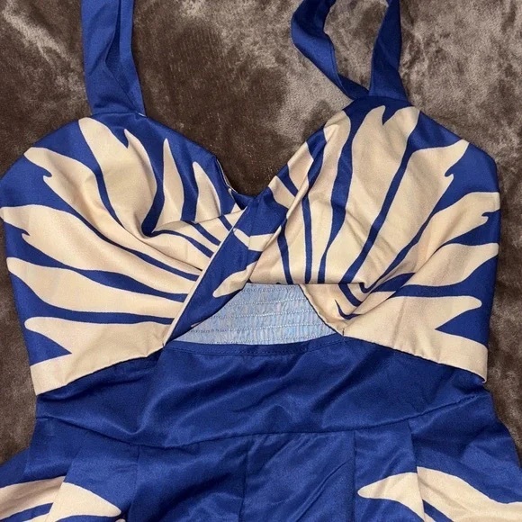 Blue and Cream Patterned Dress - Picture 3 of 5